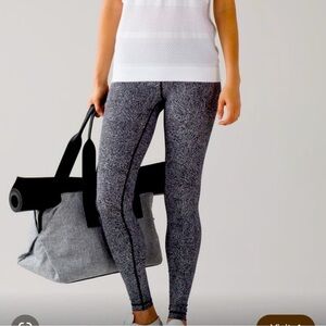 Lululemon wunder under pant full length - size 10 Black and White